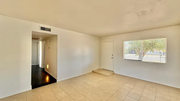 $1,825 | 12602 North 21st Avenue, Phoenix, AZ 85029