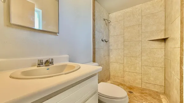 $1,825 | 12602 North 21st Avenue, Phoenix, AZ 85029