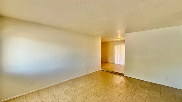 $1,825 | 12602 North 21st Avenue, Phoenix, AZ 85029