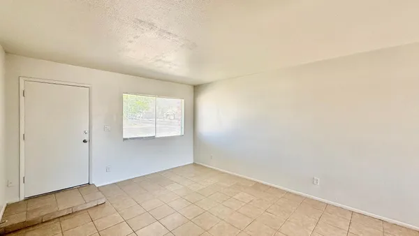 $1,825 | 12602 North 21st Avenue, Phoenix, AZ 85029