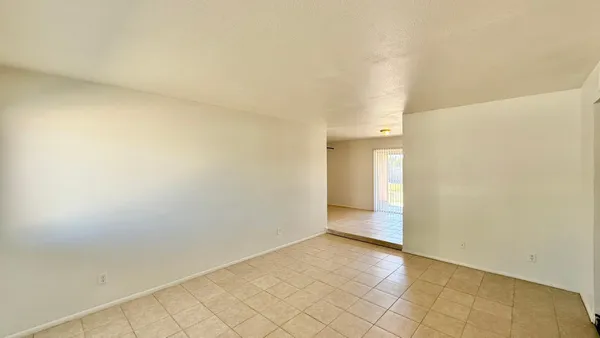 $1,825 | 12602 North 21st Avenue, Phoenix, AZ 85029