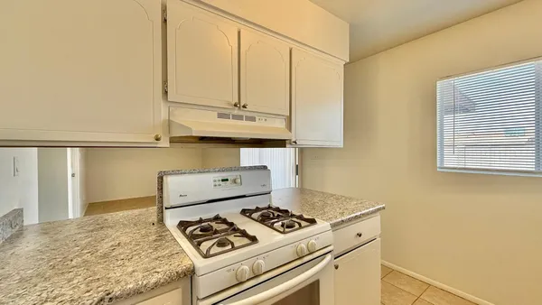 $1,825 | 12602 North 21st Avenue, Phoenix, AZ 85029