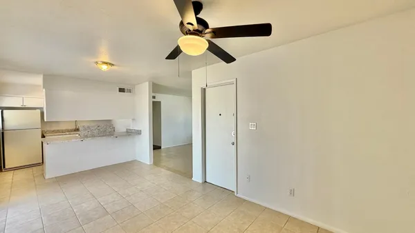 $1,825 | 12602 North 21st Avenue, Phoenix, AZ 85029
