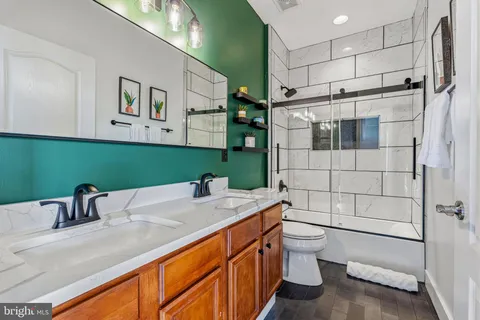 $1,085,000 | 43720 Stone Fence Terrace, Leesburg, VA 20176
