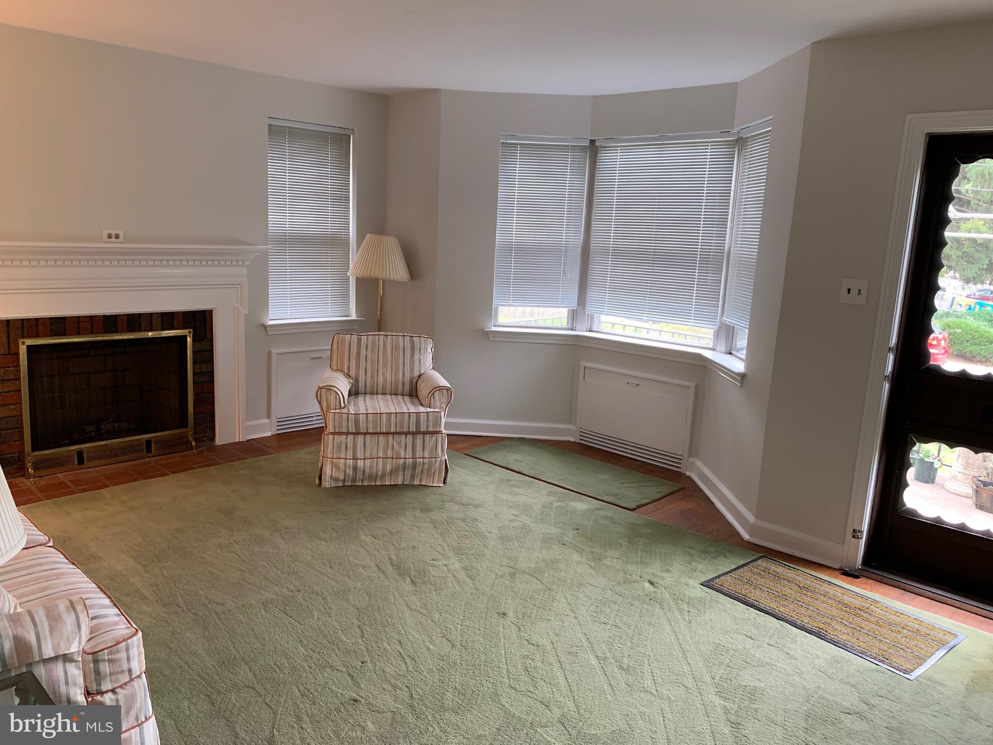 337 Burmont Road Drexel Hill, PA 19026 - Photo 4 of 37 Spacious Living Room