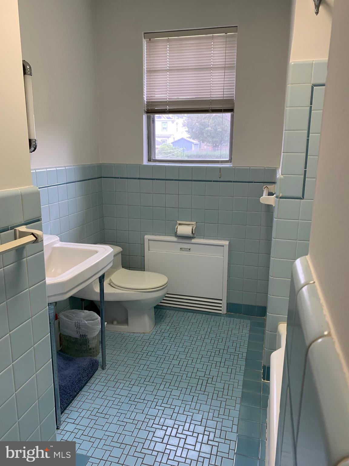 337 Burmont Road Drexel Hill, PA 19026 - Photo 10 of 37 Ceramic Tile Bath (freshly painted)