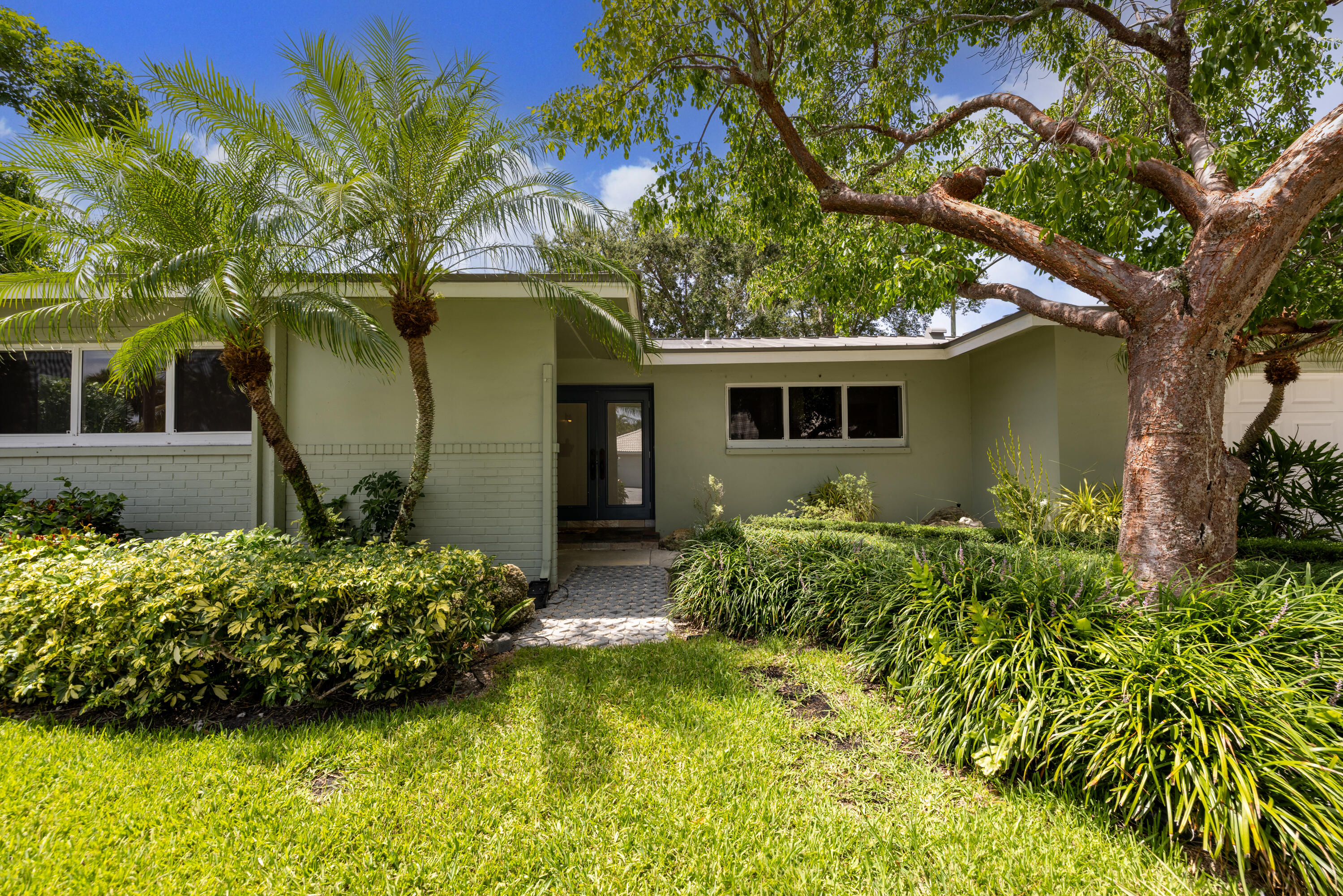1002 Southwest 1st Street Boca Raton, FL 33486 - Photo 4 of 42 1002-Rx--10