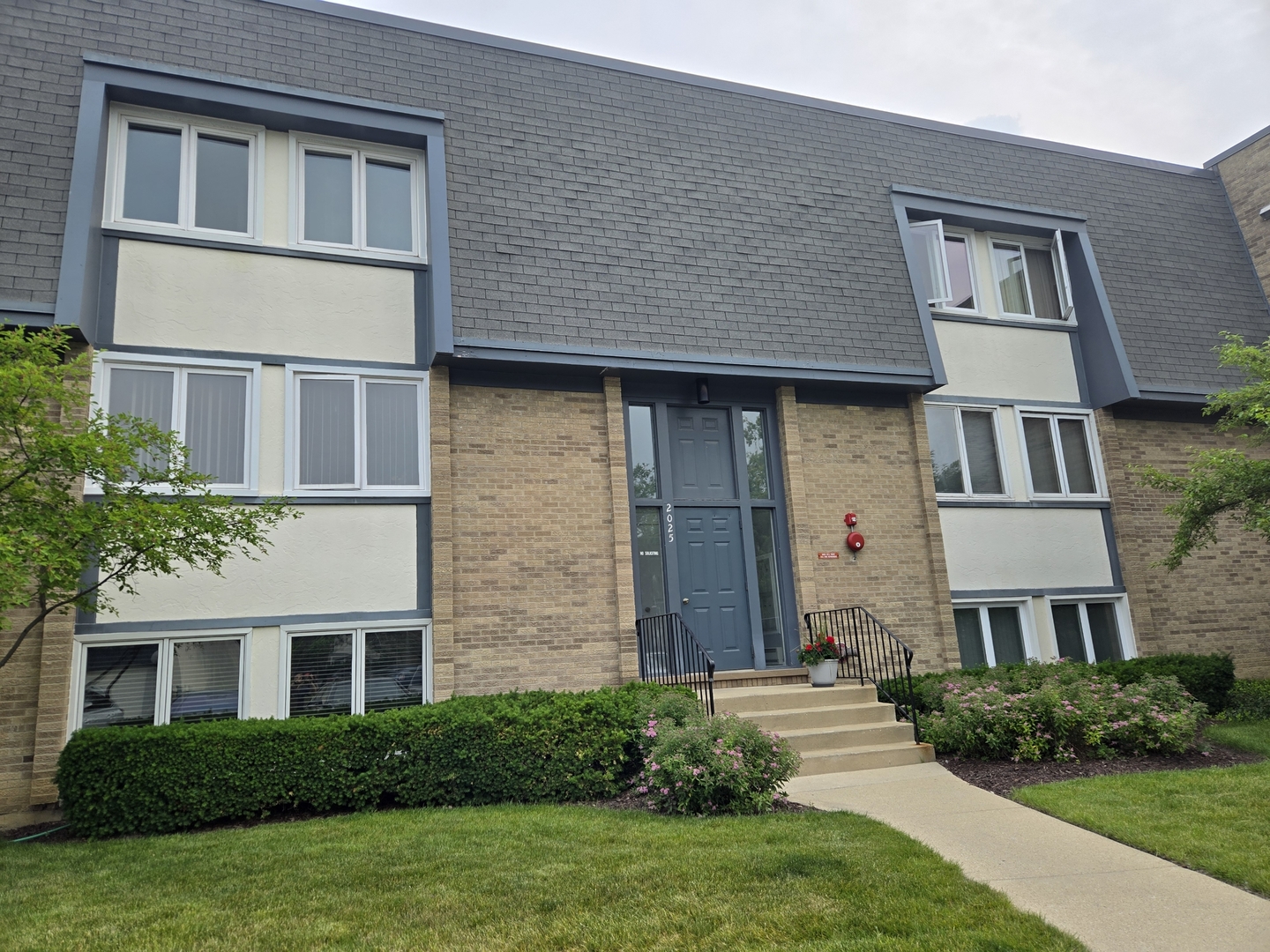 2025 Ammer Ridge Court, Unit 202 Glenview, IL 60025 - Photo 1 of 1