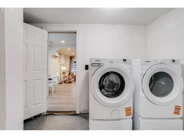 $370,000 | 108 South Street, Silverton, OR 97381