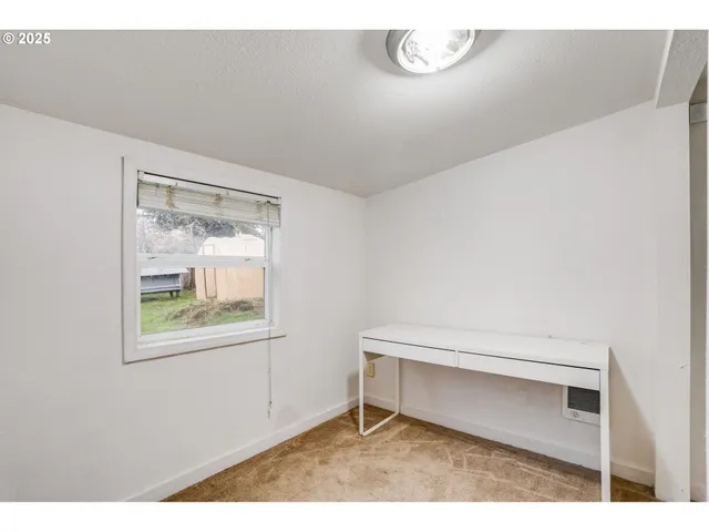 $370,000 | 108 South Street, Silverton, OR 97381