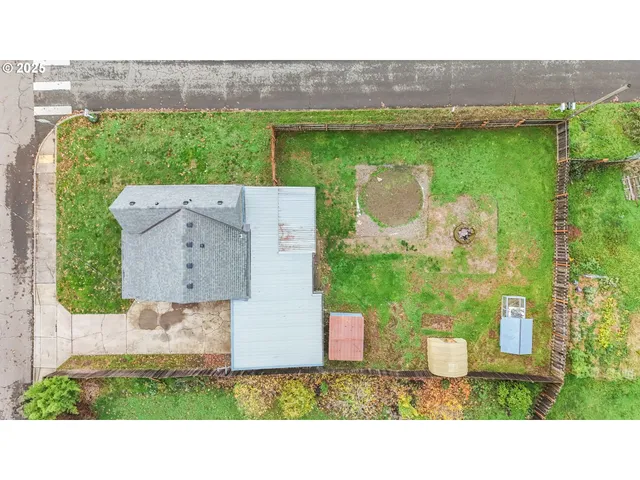 $370,000 | 108 South Street, Silverton, OR 97381