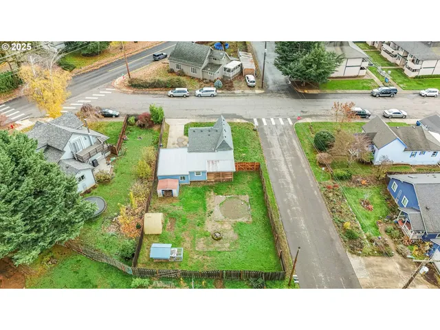 $370,000 | 108 South Street, Silverton, OR 97381
