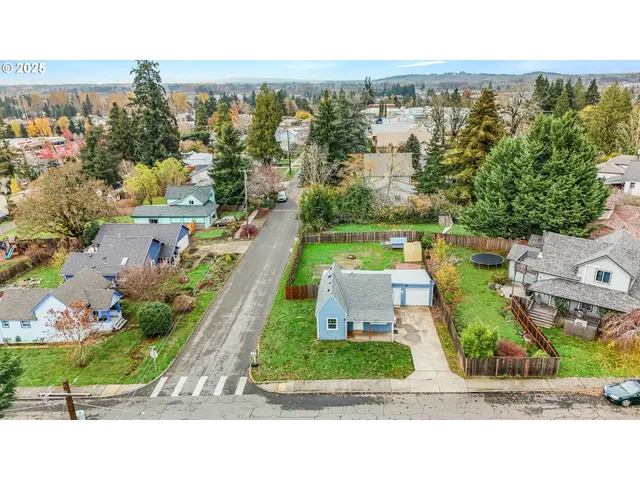 $370,000 | 108 South Street, Silverton, OR 97381