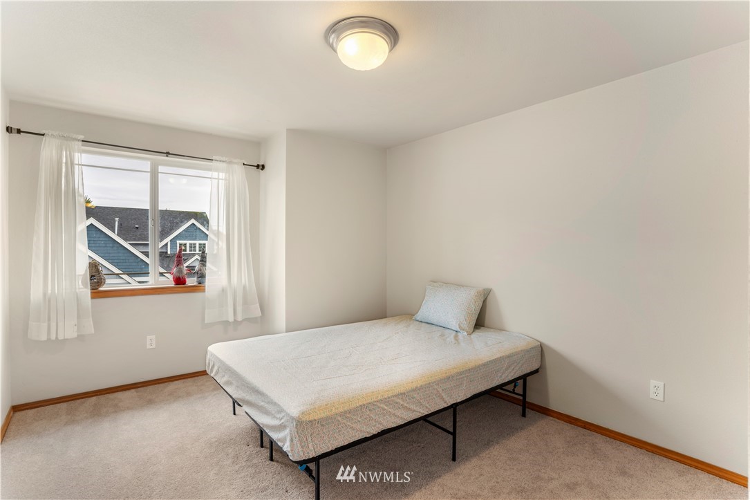 5202 Northeast 5th Court Renton, WA 98059 - Photo 26 of 33