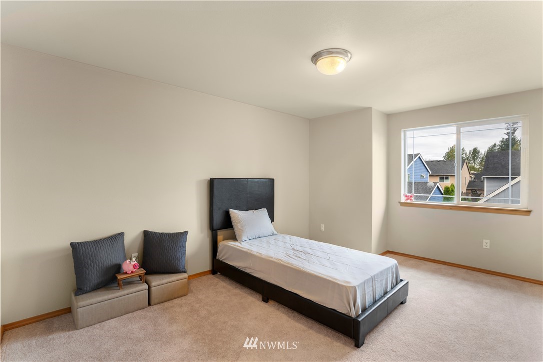 5202 Northeast 5th Court Renton, WA 98059 - Photo 27 of 33