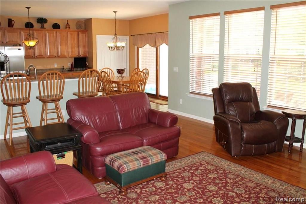 49577 Potomac Road Canton, MI 48188 - Photo 8 of 47