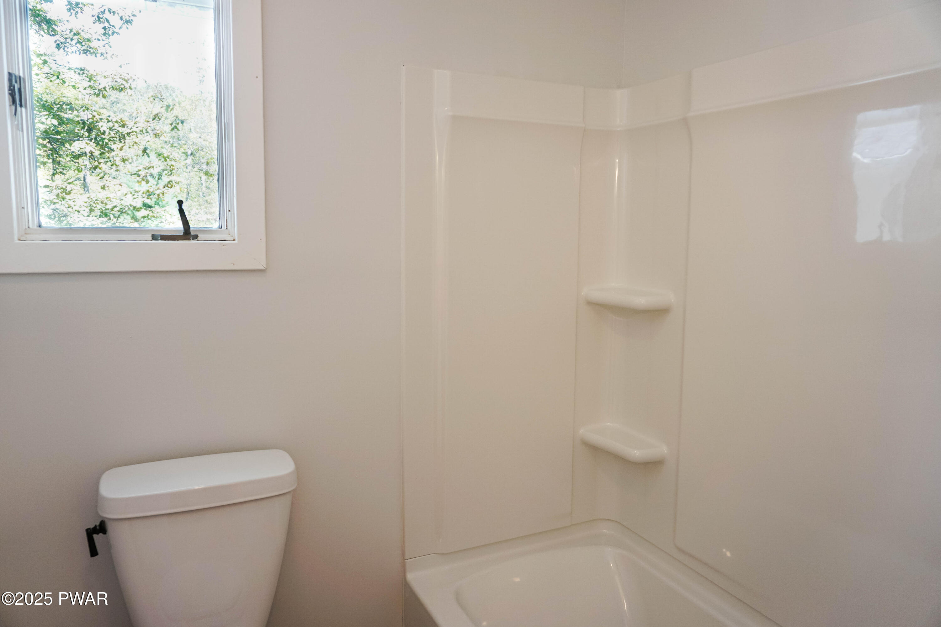 145 Spencer Road Dingmans Ferry, PA 18328 - Photo 15 of 39