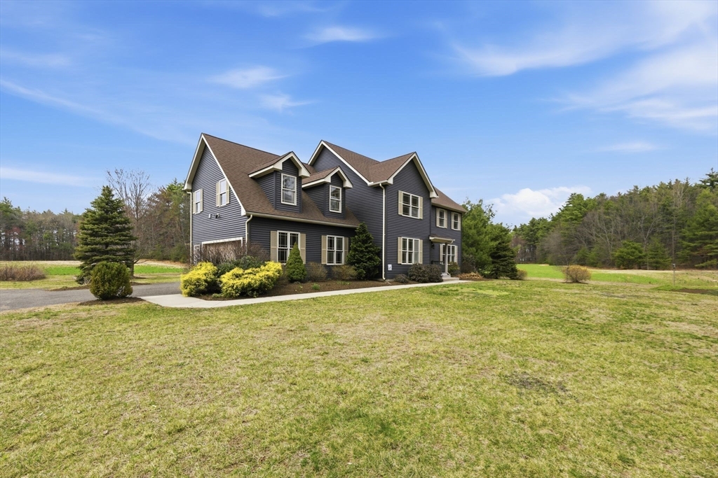 13 Shattuck Road Hadley, MA 01035 - Photo 4 of 41