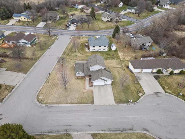 $450,000 | 1801 3rd Avenue Southwest, Buffalo, MN 55313