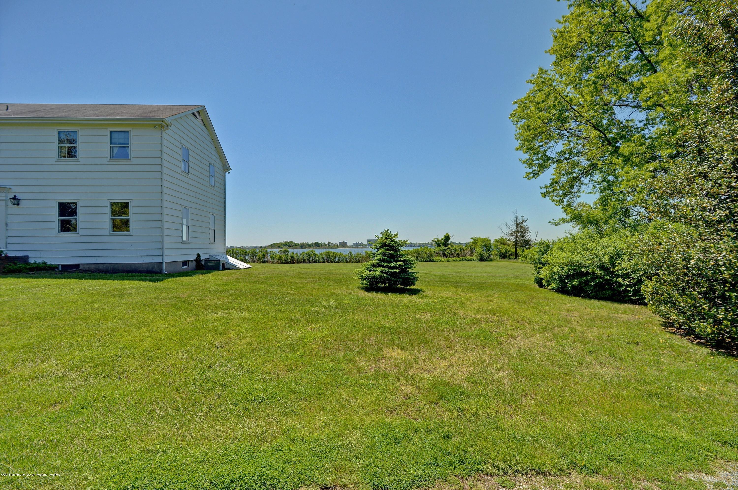 29 Tuxedo Road Rumson, NJ 07760 - Photo 25 of 37 Front