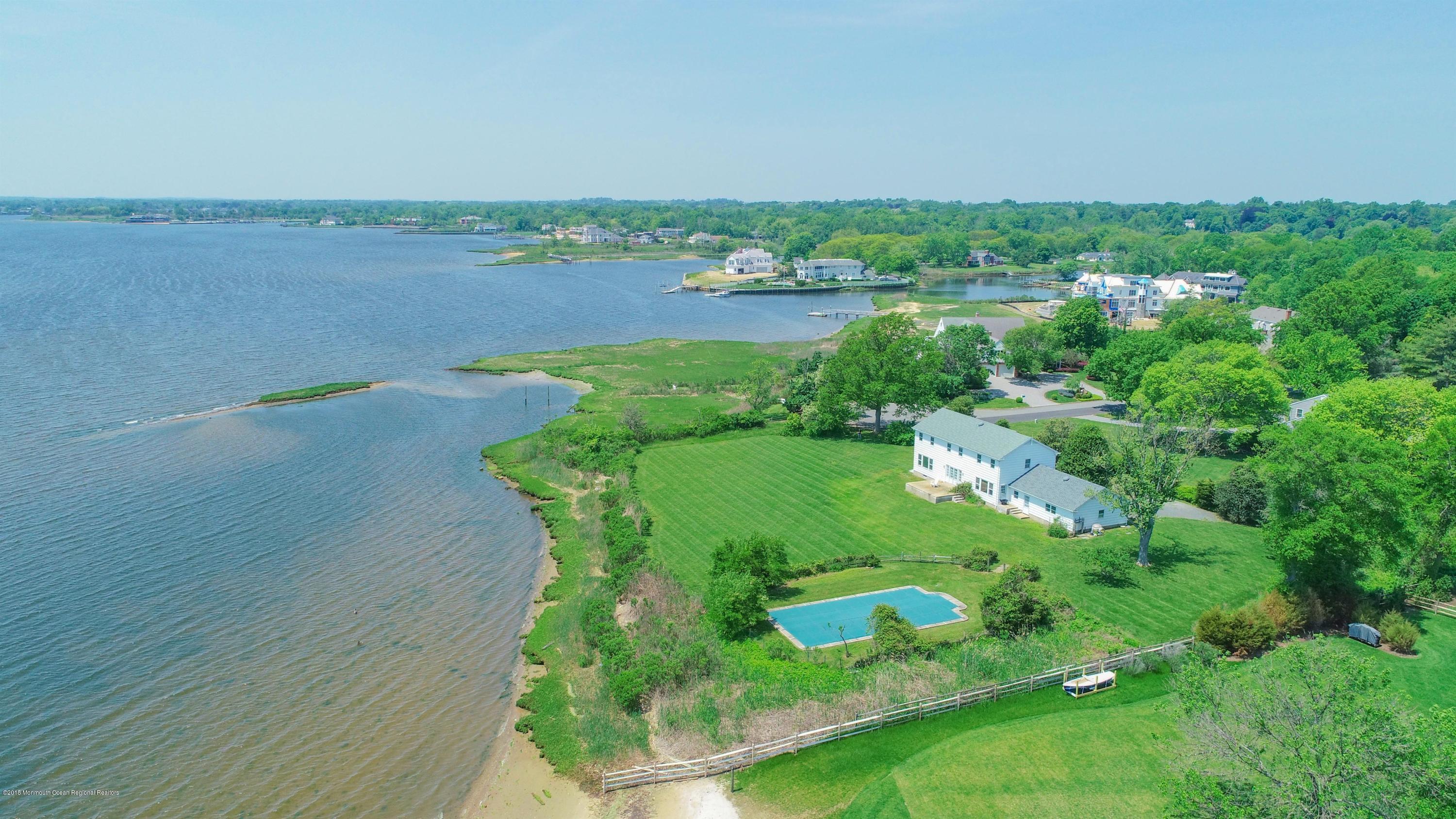 29 Tuxedo Road Rumson, NJ 07760 - Photo 31 of 37 View of Pool & House