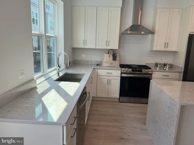 $5,000 | 2139 Tysons Ridgeline Road, Falls Church, VA 22043