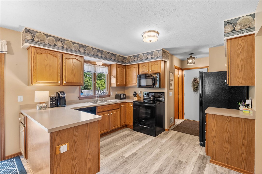 3997 Dean Road Marion, NY 14505 - Photo 12 of 50