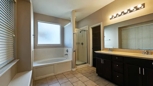 $2,200 | 211 Briar Trace Lane, Richmond, TX 77406