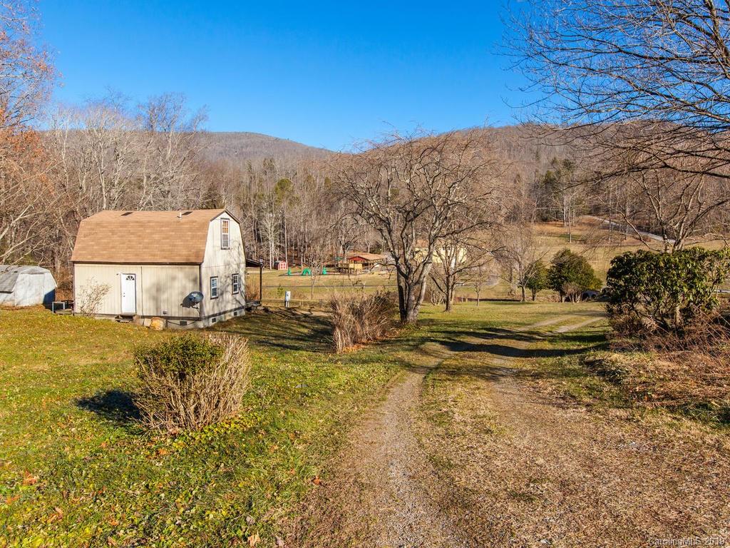 811 Old Fort Road Fairview, NC 28730 - Photo 31 of 36 Gallery Image 31