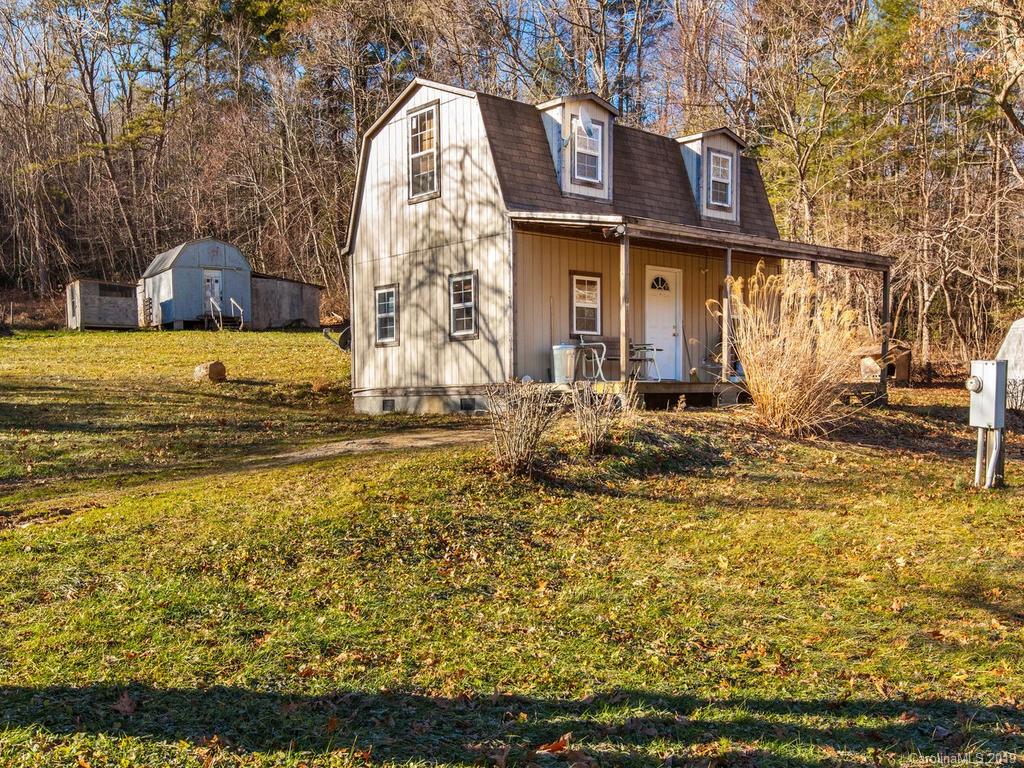 811 Old Fort Road Fairview, NC 28730 - Photo 10 of 36 Gallery Image 10