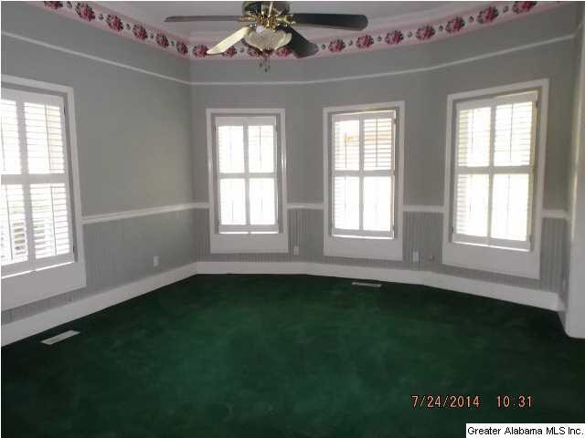 228 20th Street Oneonta, AL 35121 - Photo 5 of 25