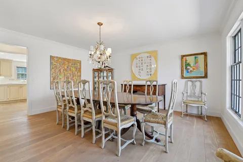 $1,299,000 | 425 Ferndale Road North, Wayzata, MN 55391