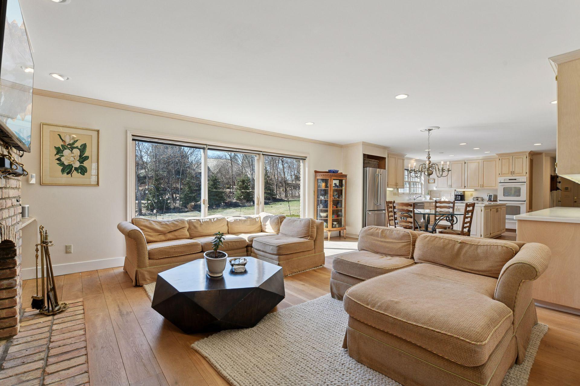 425 Ferndale Road North Wayzata, MN 55391 - Photo 8 of 25