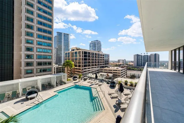 $2,000,000 | 275 1st Avenue South, Unit 1005, St. Petersburg, FL 33701