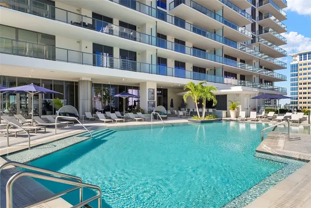 $2,000,000 | 275 1st Avenue South, Unit 1005, St. Petersburg, FL 33701