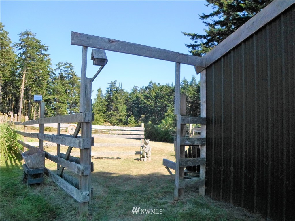 349 Tralnes Road Lopez Island, WA 98261 - Photo 19 of 25