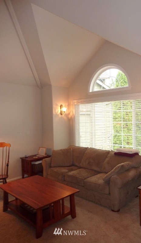 9412 Northeast 174th Place Bothell, WA 98011 - Photo 3 of 24