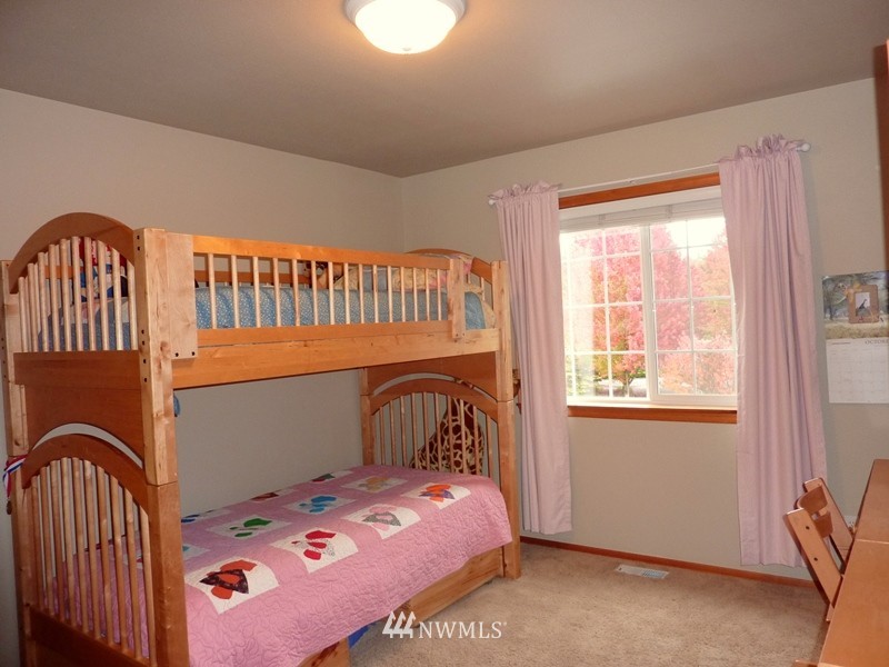 9412 Northeast 174th Place Bothell, WA 98011 - Photo 22 of 24