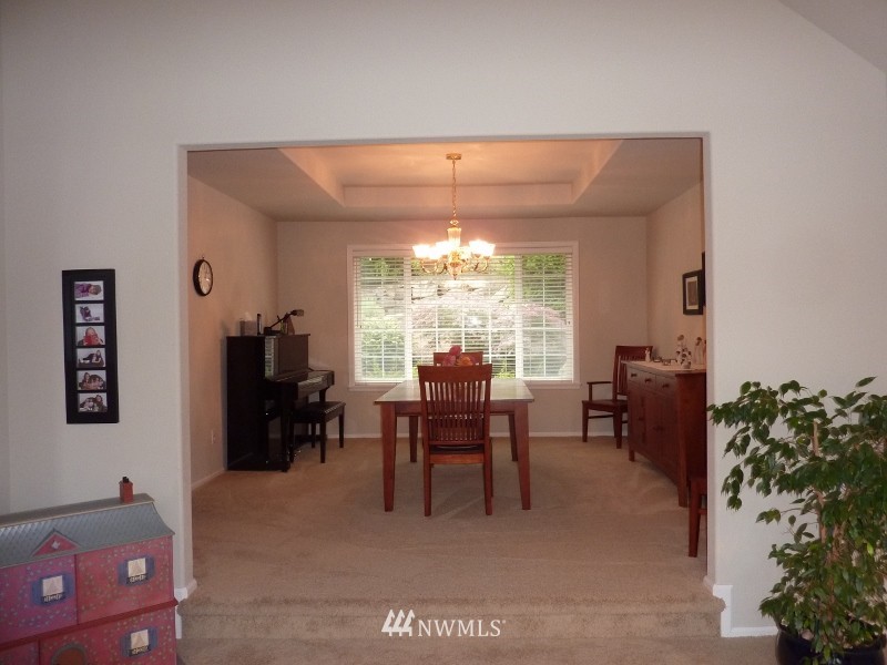 9412 Northeast 174th Place Bothell, WA 98011 - Photo 4 of 24