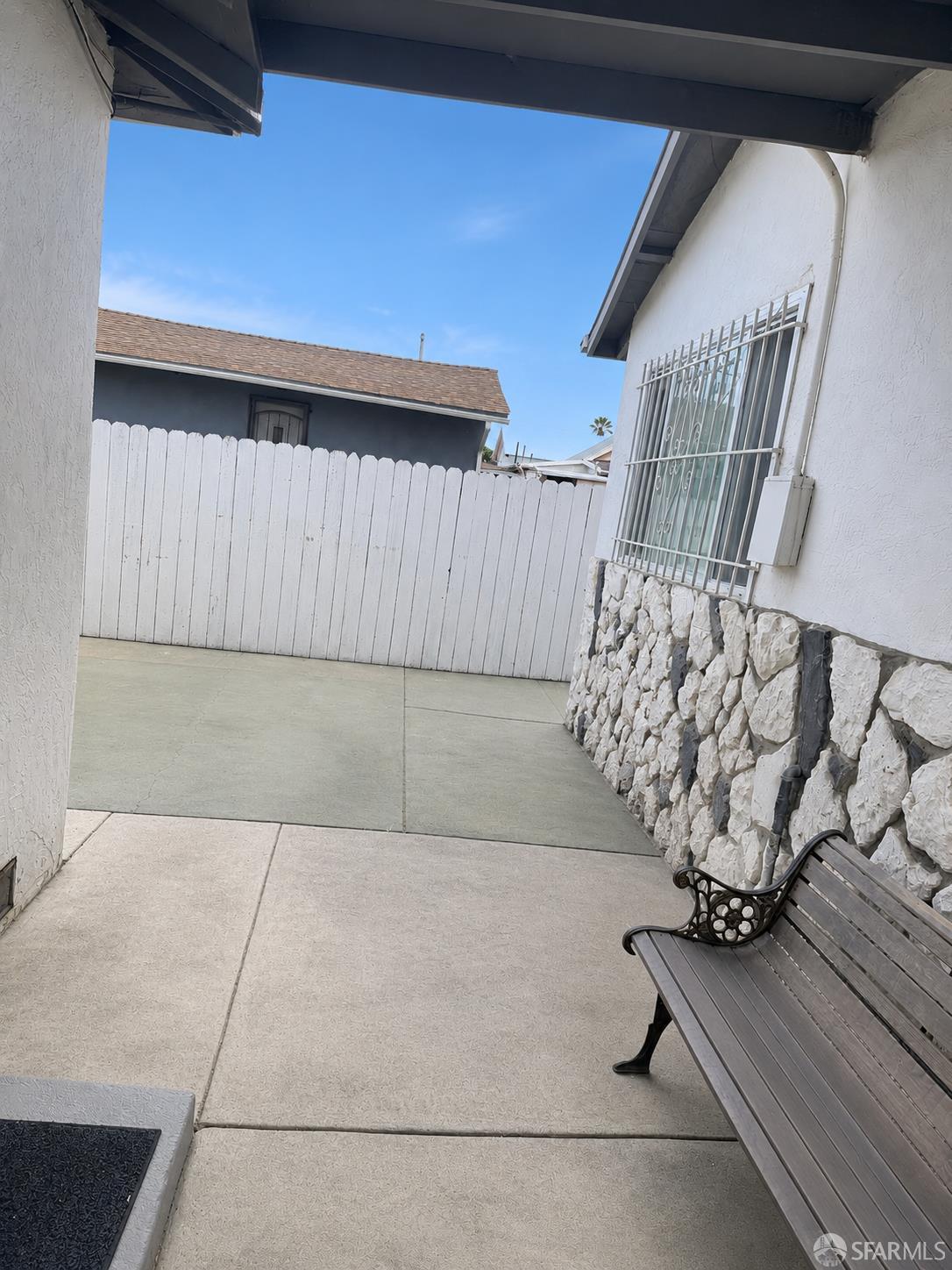 8422-8420 B Street Oakland, CA 94621 - Photo 9 of 37 Gallery Image 9