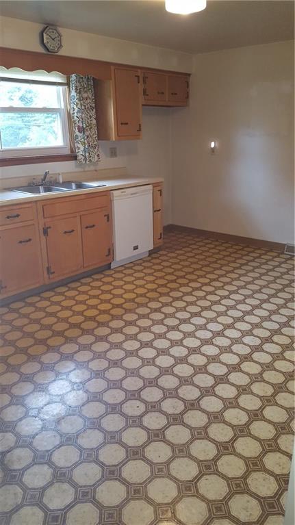2605 Riddle Run Road Tarentum, PA 15084 - Photo 9 of 23 Eat in kitchen with hardwood cabinets.