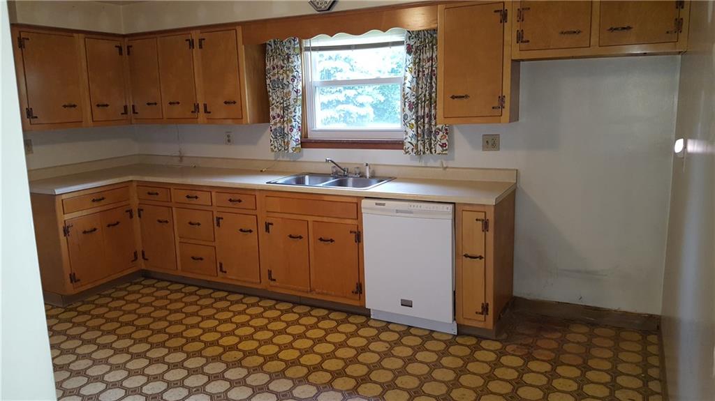 2605 Riddle Run Road Tarentum, PA 15084 - Photo 10 of 23