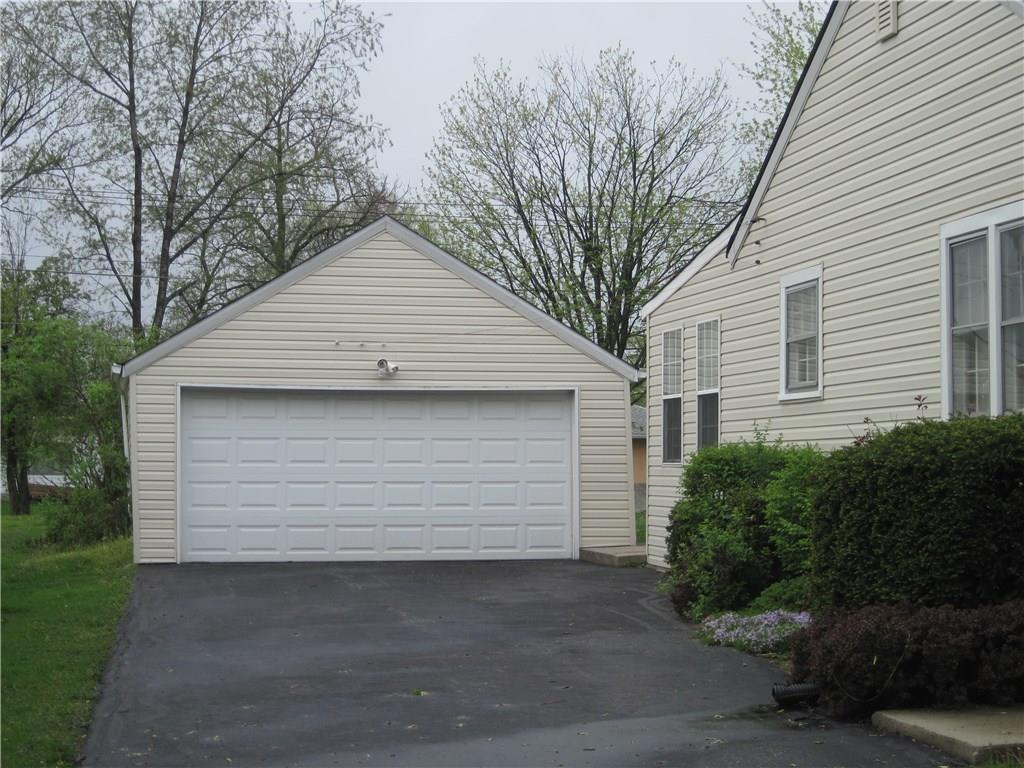 12 Burbank Road Indianapolis, IN 46219 - Photo 10 of 11 Gallery Image 10