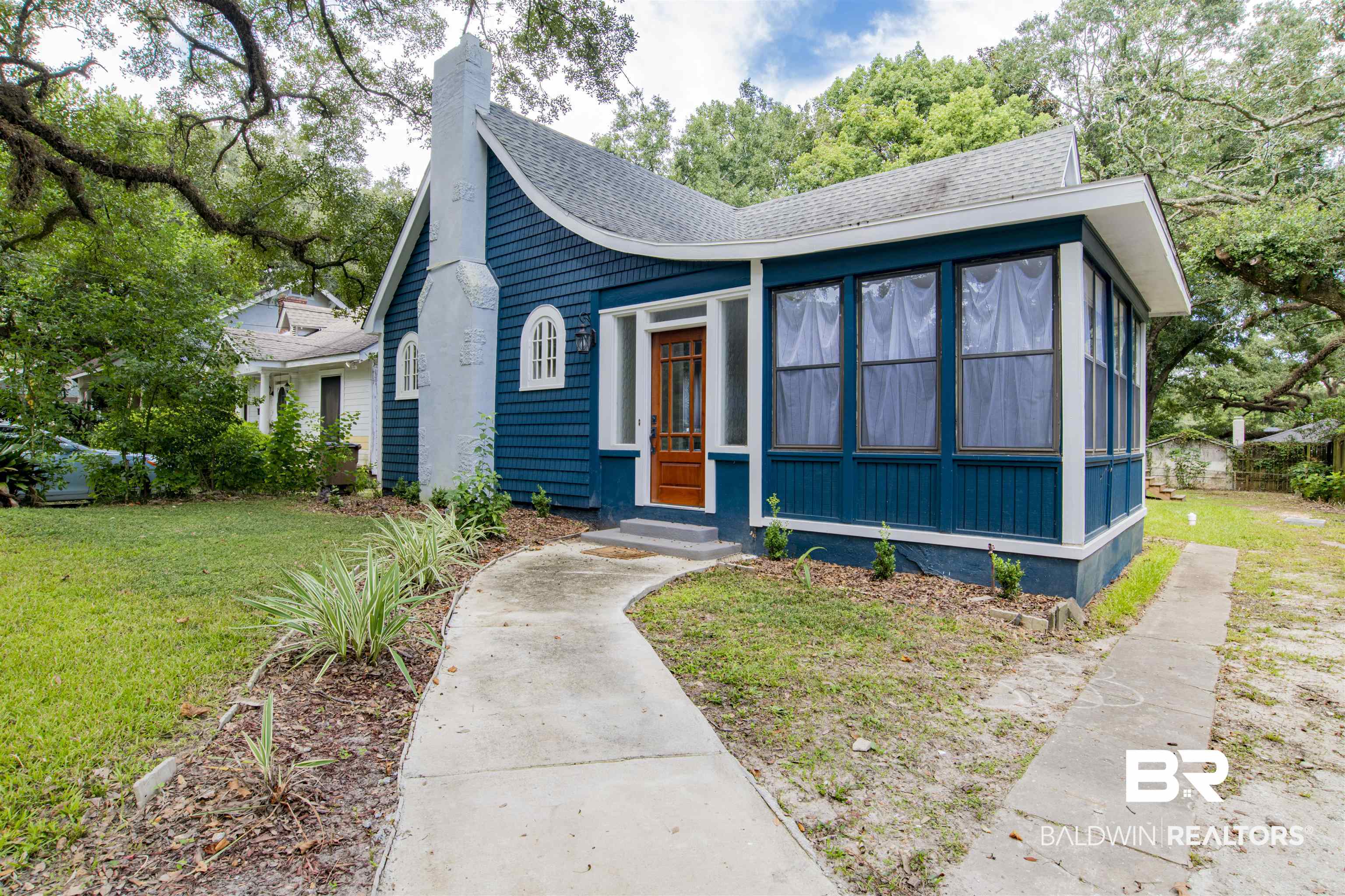155 Mohawk Street Mobile, AL 36606 - Photo 1 of 18