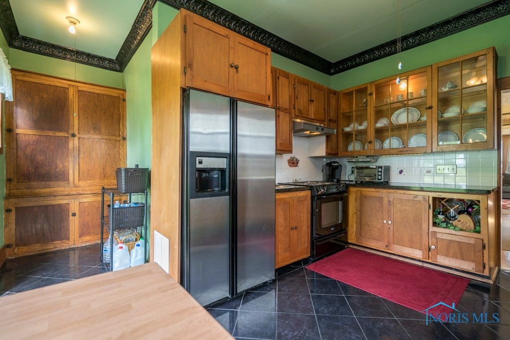4655 Hall Road Fostoria, OH 44830 - Photo 9 of 31 Gallery Image 9