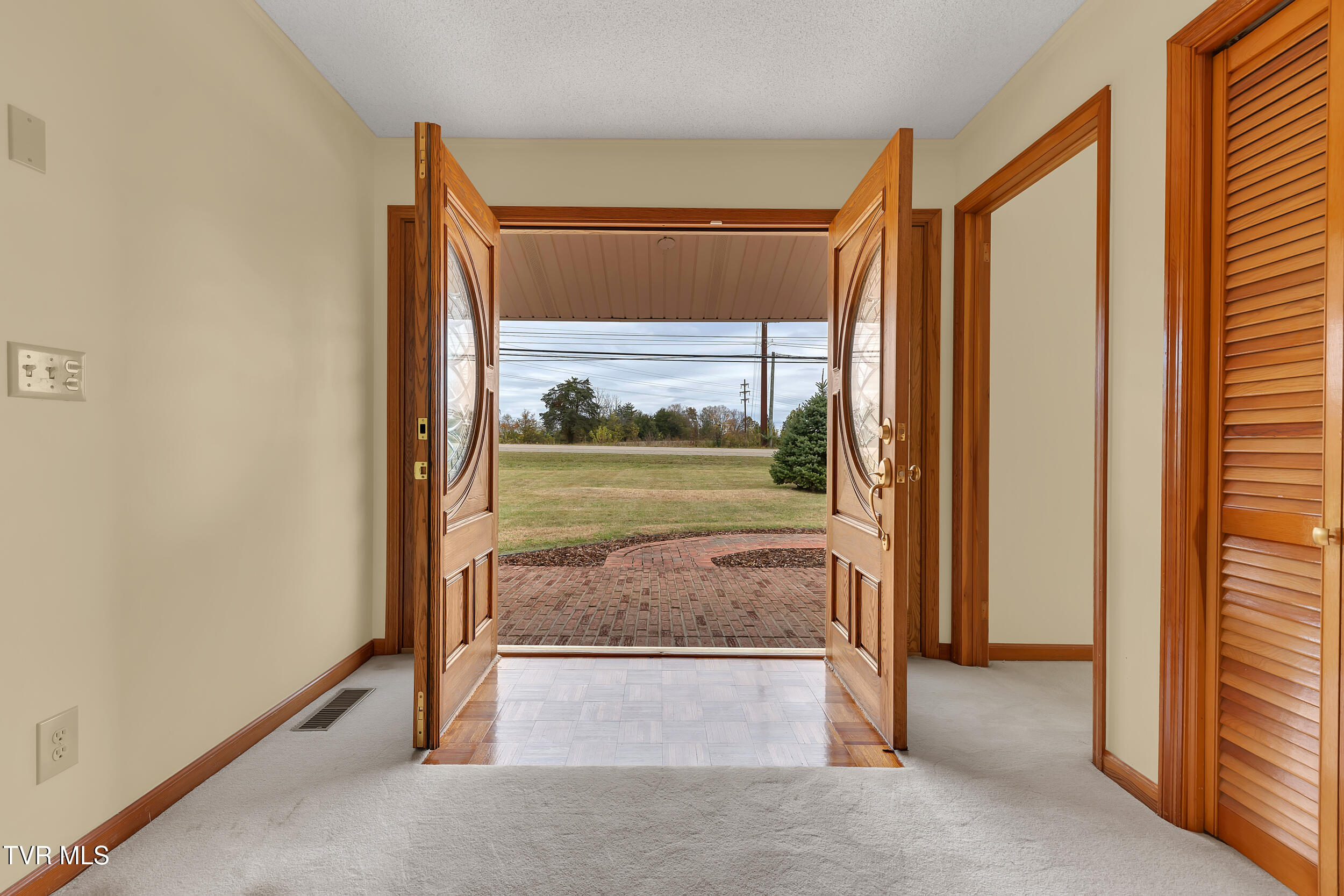 1620 Erwin Highway Greeneville, TN 37745 - Photo 8 of 60 4_15