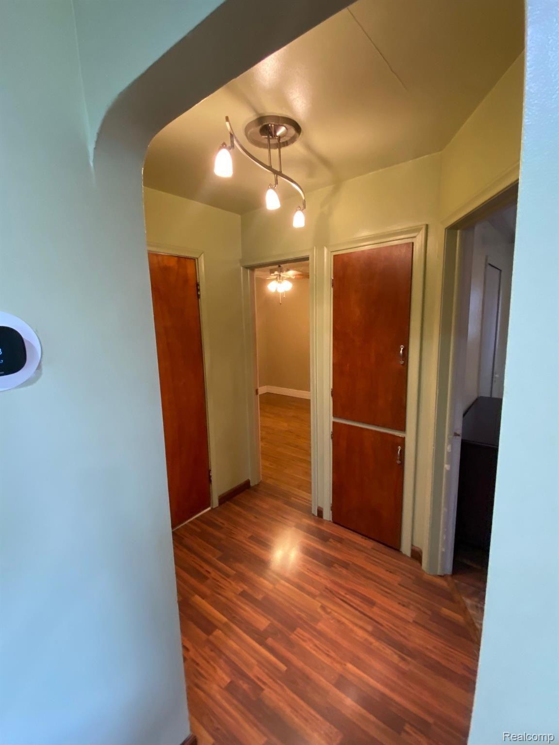 28473 Northline Road Romulus, MI 48174 - Photo 27 of 40 IMG_0868.jpg