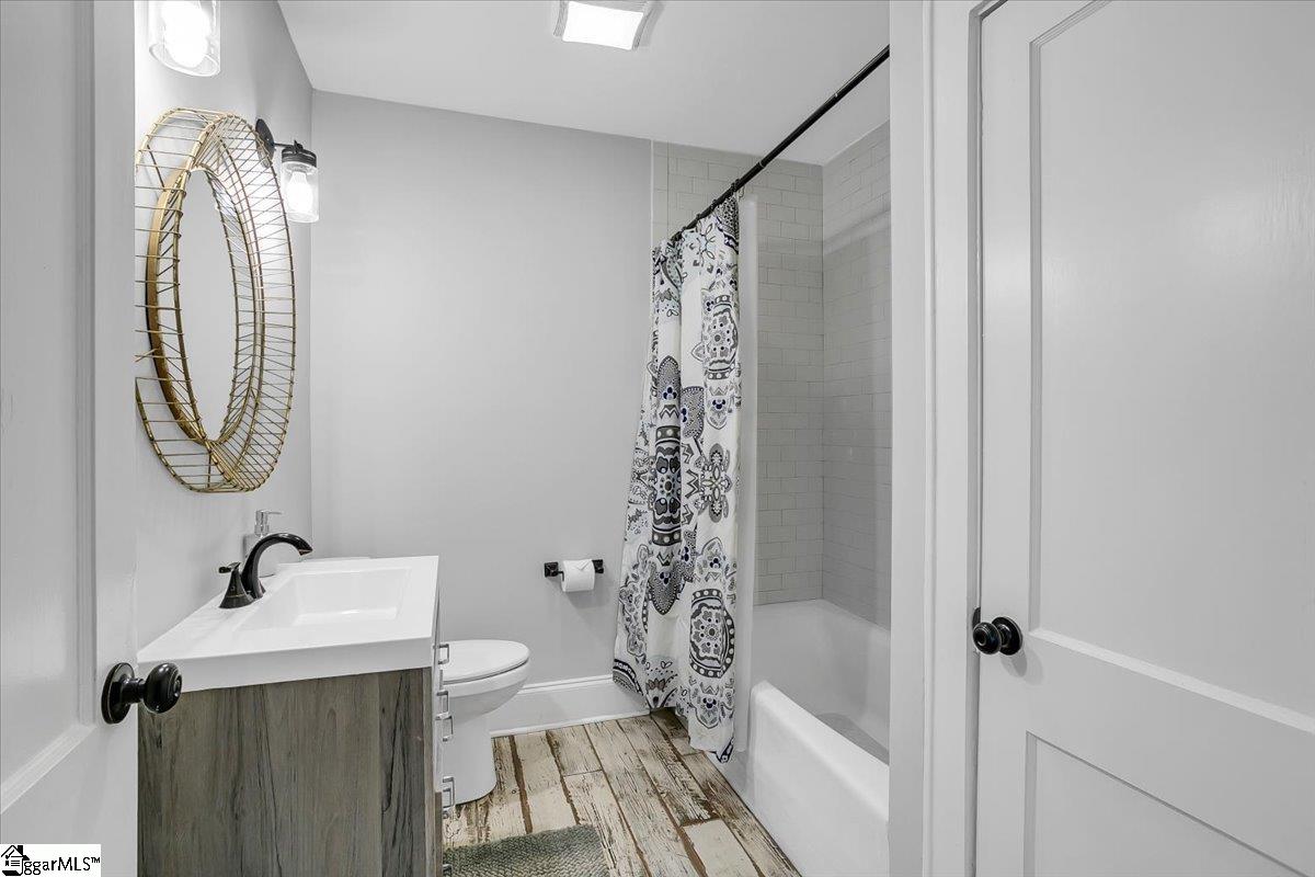 140 Batesview Drive Greenville, SC 29607 - Photo 17 of 33