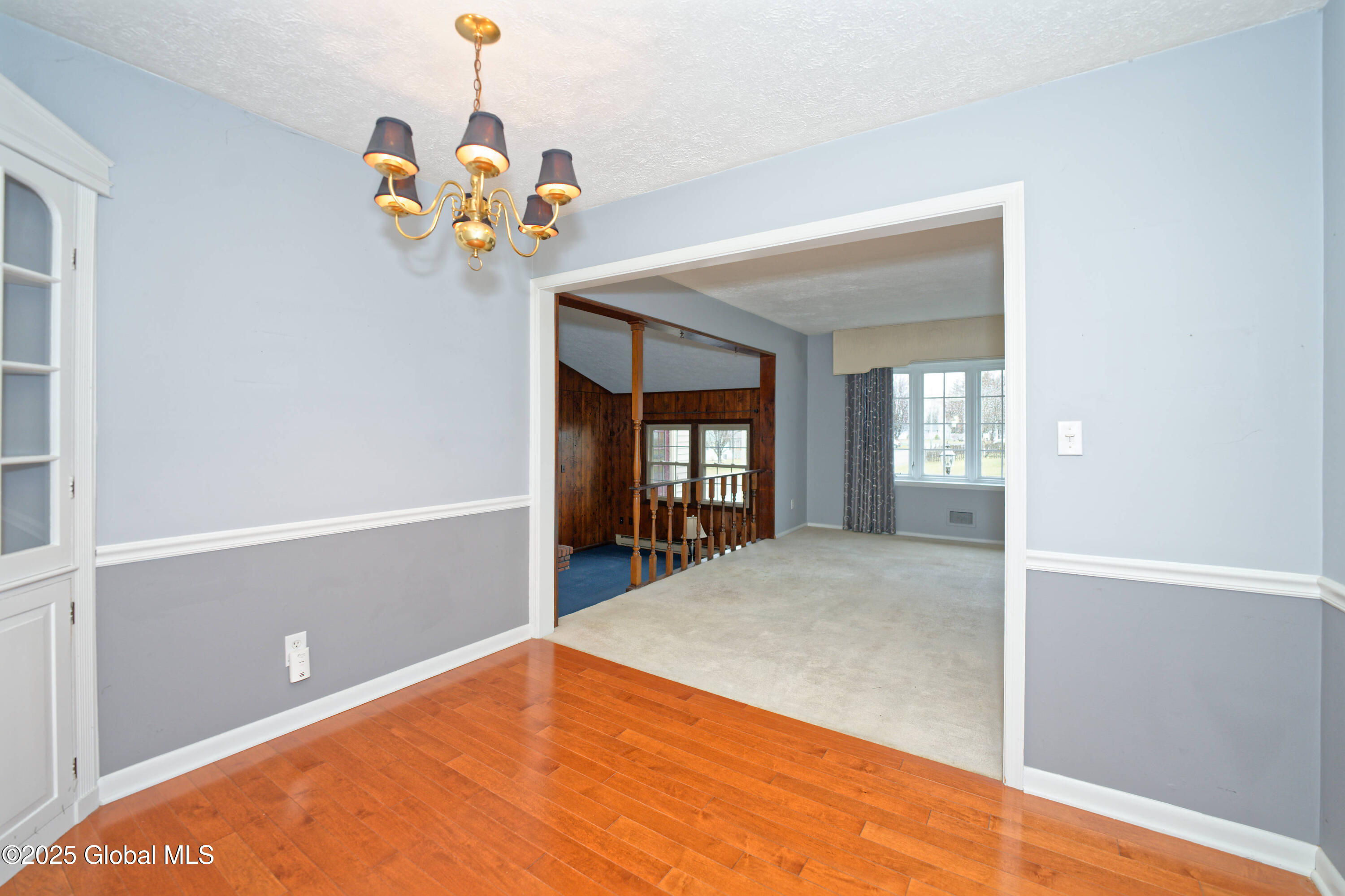 60 Hunting Road Colonie, NY 12205 - Photo 13 of 44 3 Diningroom 1