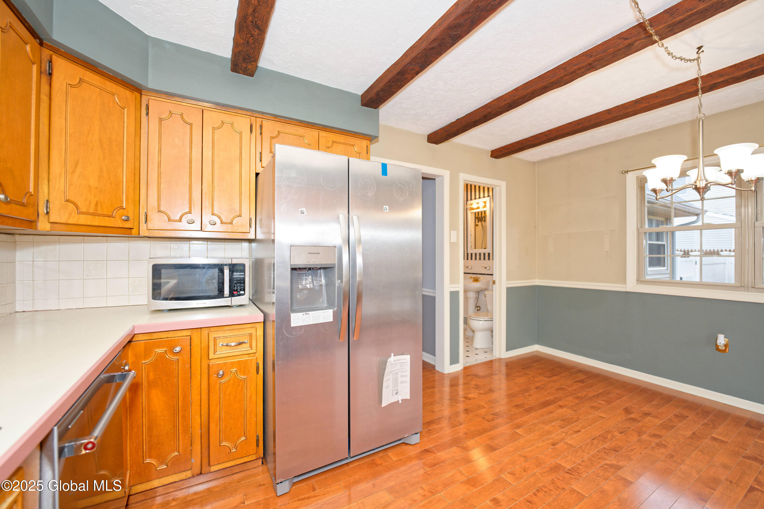 60 Hunting Road Colonie, NY 12205 - Photo 20 of 44 4 Kitchen 5